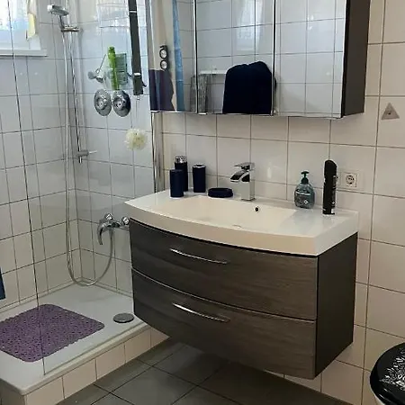 Apartment Centrally Located In The Rhine-Main Area Riedstadt Eksteriør billede